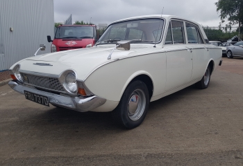 Ford Corsair 1.7 V4 Auto