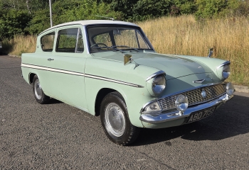 Ford Anglia 1200 Super
