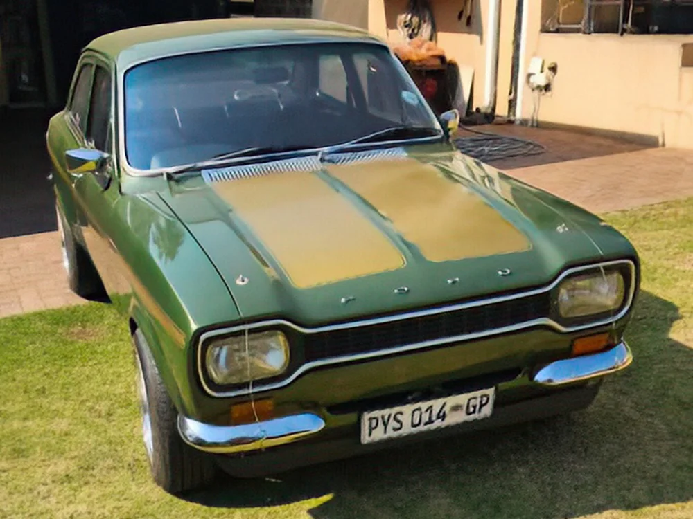 Ford Escort Mk1 GT Green Car Cave Scotland Bonnyrigg Midlothian UK